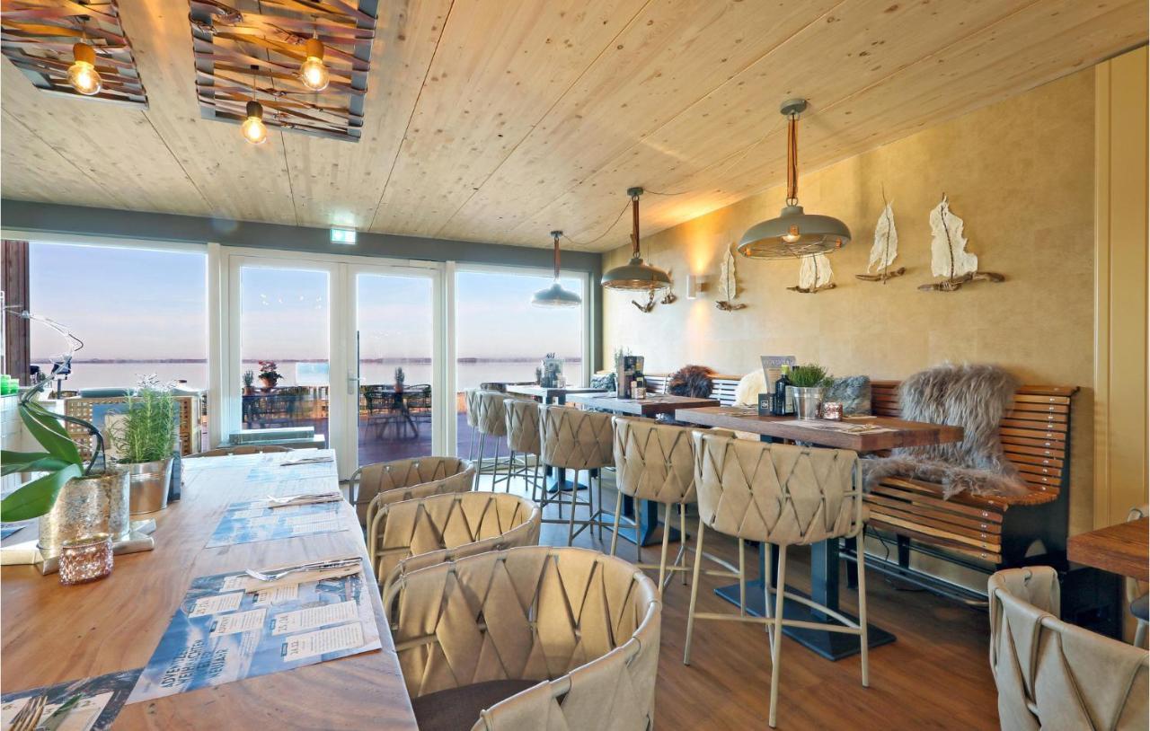 Amazing Home In Lembruch-Duemmer See With Kitchen Bagian luar foto