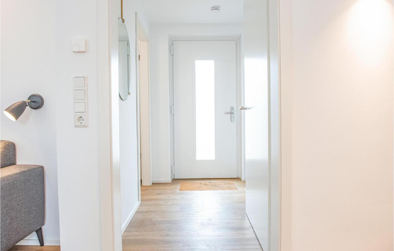 Amazing Home In Lembruch-Duemmer See With Kitchen Bagian luar foto